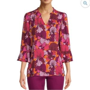 New with Tags Pioneer Woman Ruffle a neck Blouse